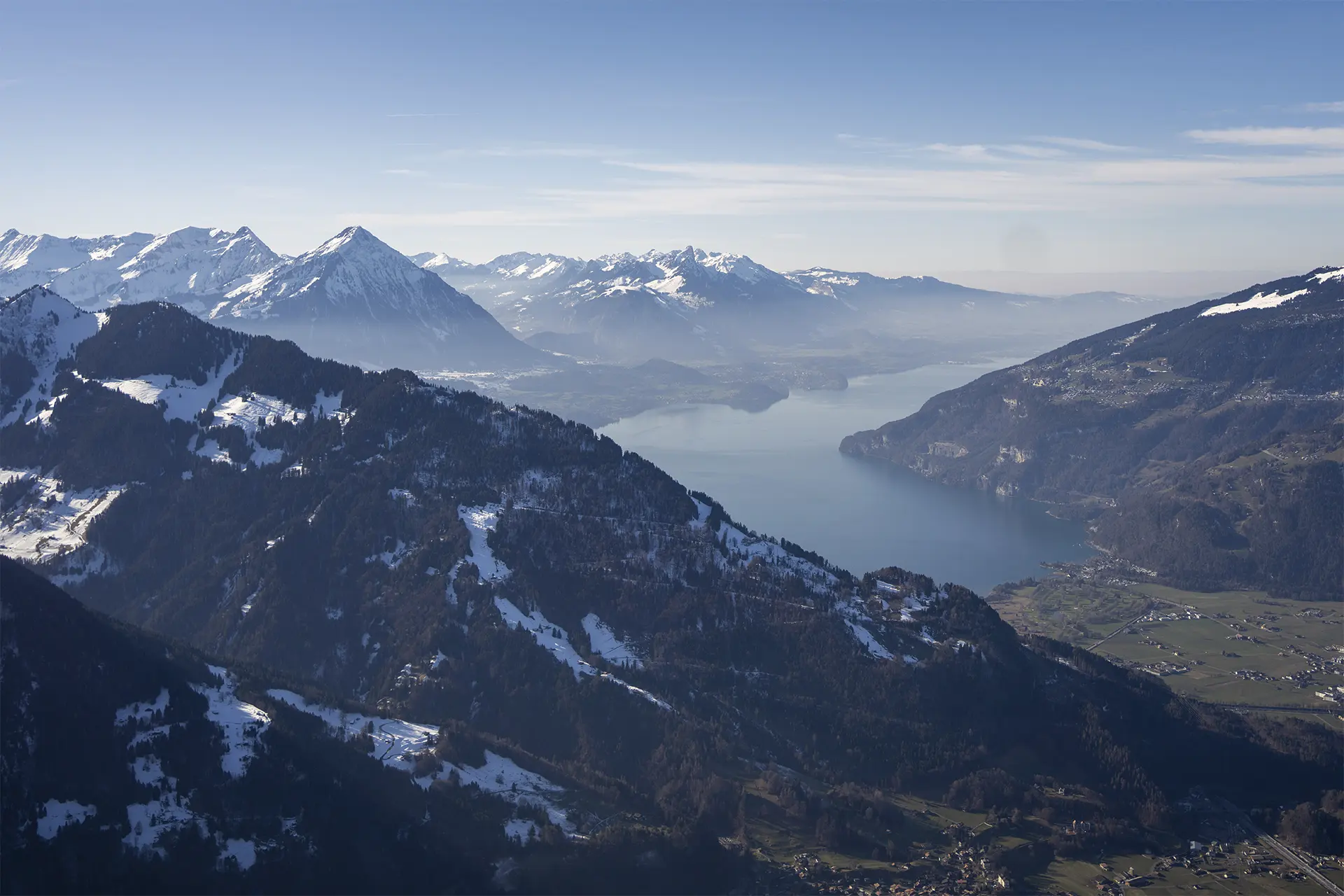 Scenic Flight over Lake Thun with Skydive Interlaken