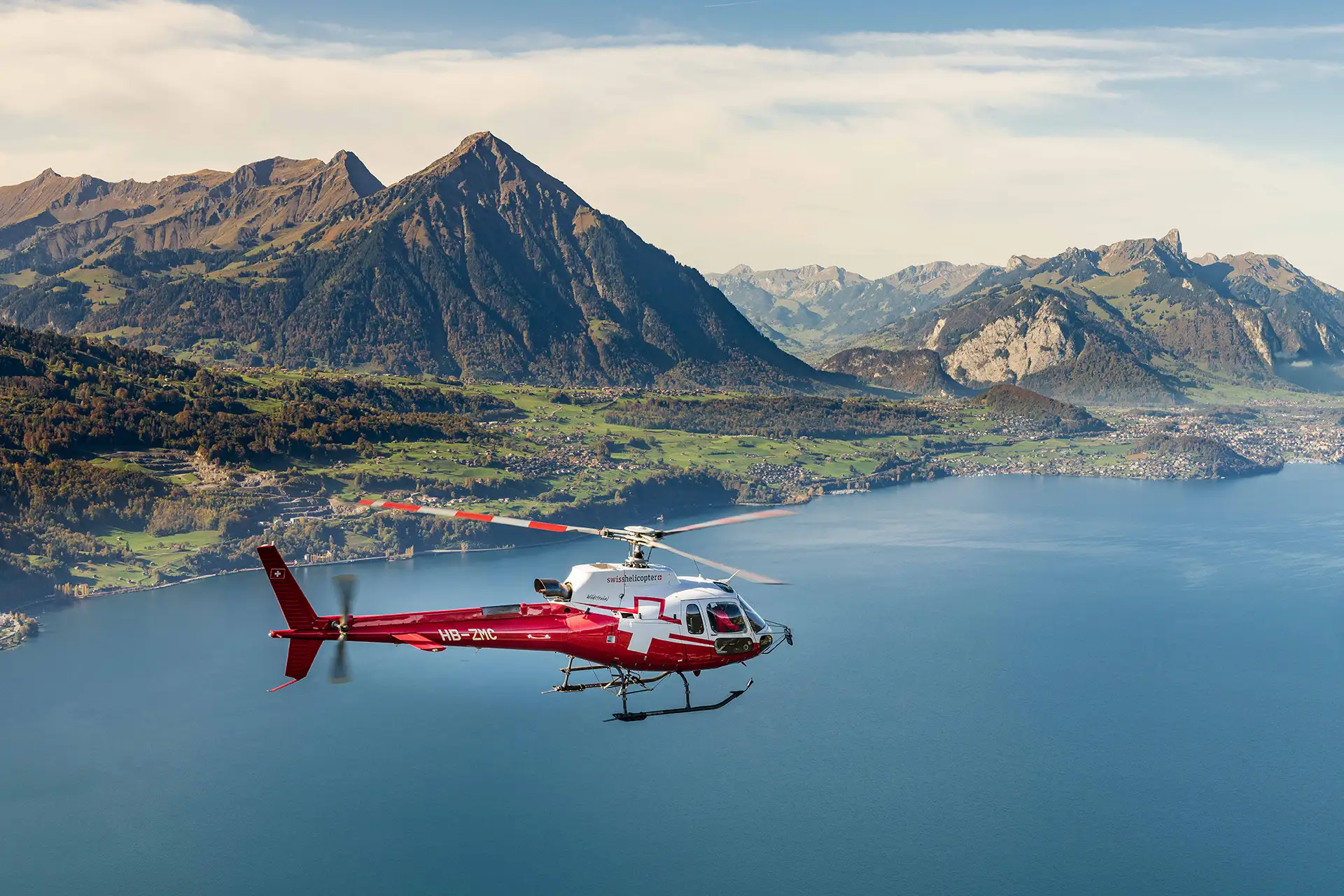 Scenic Flight over Lake Thun with Skydive Interlaken